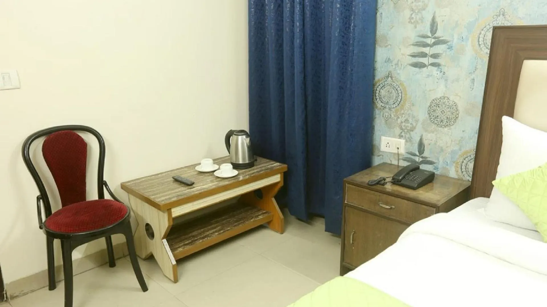 Room In Bb - Transit Stay Near Igi Airport New Delhi Guest house